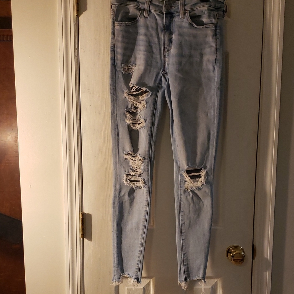 American Eagle Outfitters Light Blue Distressed Skinny Jeans